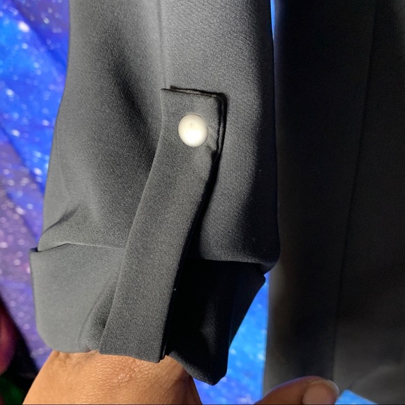 Kensie- Gray Open Front Blazer size Medium - Picture 7 of 10